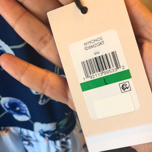 Ivanka Trump Ruffle Dress - Picture 5 of 7